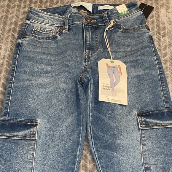 NWT Regeneration Celebrity Pink Mid-Rise Cargo Skinny Jeans.  Size 1/25. - Picture 5 of 9